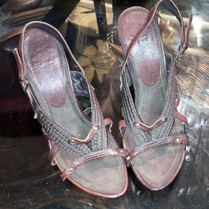 Studio 9 brown leather sandals sz 8